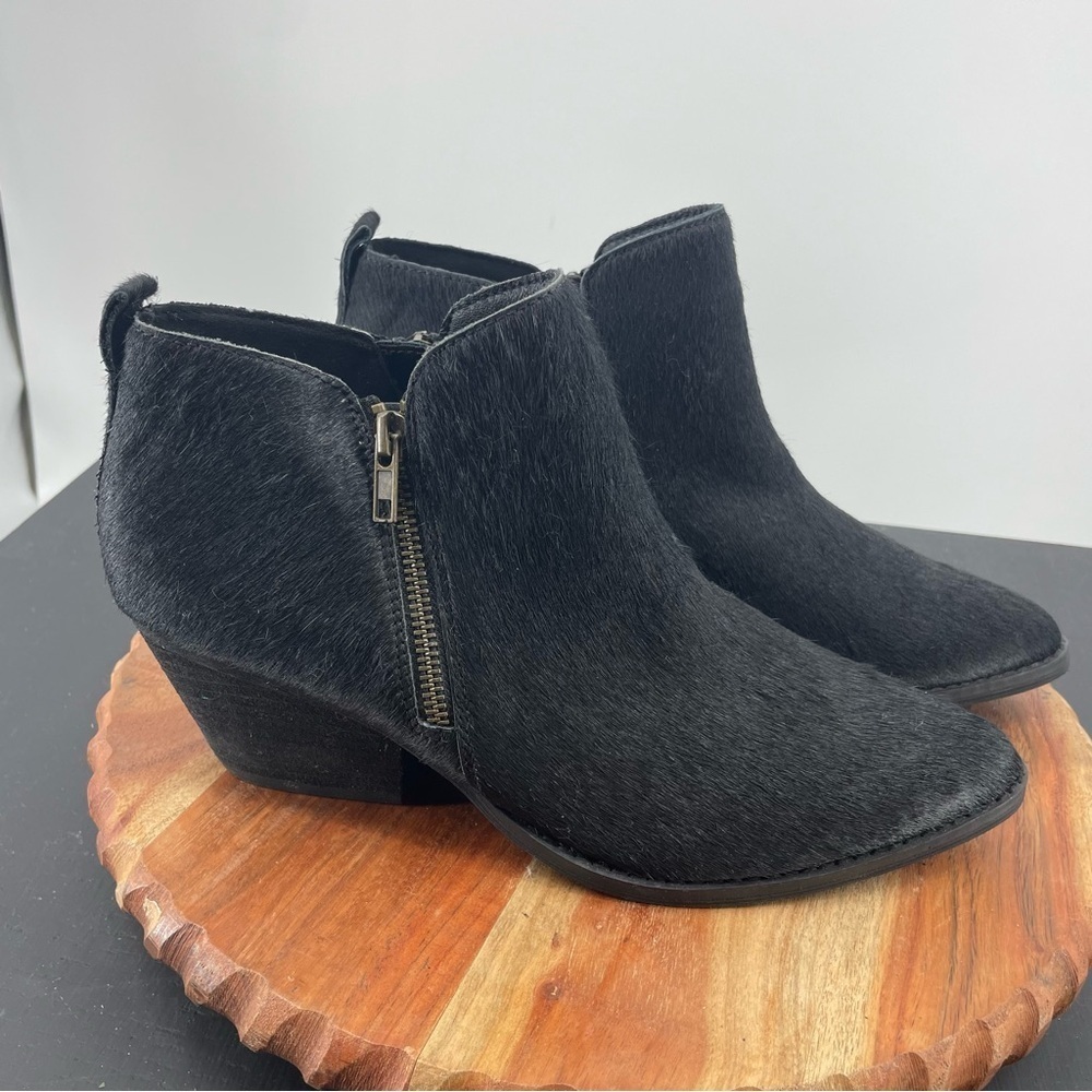 Very‎ Volatile black calf fur ankle boots Sz 10
